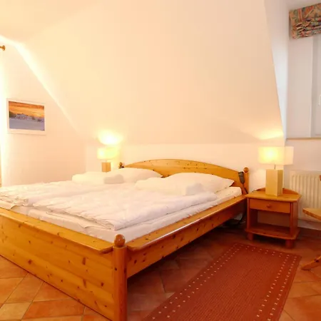Kranichrast Haus 11 *