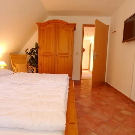 Kranichrast Haus 11 זינקסט