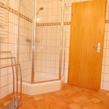 Kranichrast Haus 11 בית נופש זינקסט