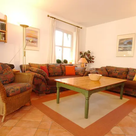 Kranichrast Haus 11 Holiday home